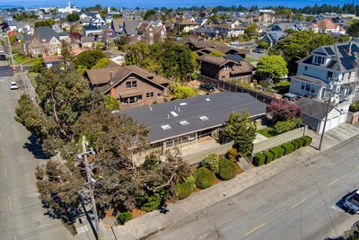 /international/us/2439-d-street-eureka-ca-110107279010/
