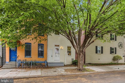 /international/us/473-ridge-street-nw-washington-dc-110107667778/