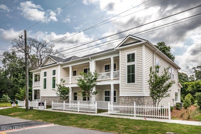 /international/us/246-weathersbee-street-ridgeland-sc-110103519048/