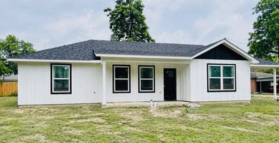 /international/us/251-e-fort-worth-avenue-cooper-tx-110107662198/