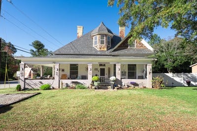 /international/us/234-w-georgia-street-woodruff-sc-110103332744/