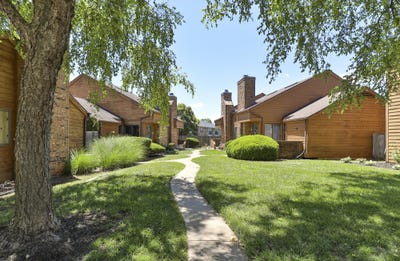 /international/us/3440-s-delaware-avenue-springfield-mo-110108851495/