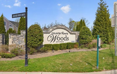 /international/us/48-bellflower-path-smithtown-ny-110107389653/