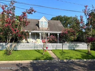 /international/us/204-arlington-avenue-natchez-ms-110107004727/