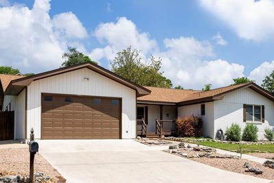 /international/us/708-mockingbird-lane-kerrville-tx-110108503106/