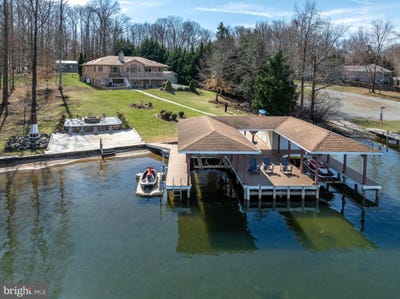/international/us/476-wilson-street-bumpass-va-110098189362/