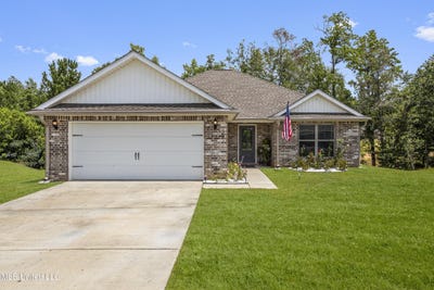 /international/us/6-sugarloaf-lane-perkinston-ms-110101071926/