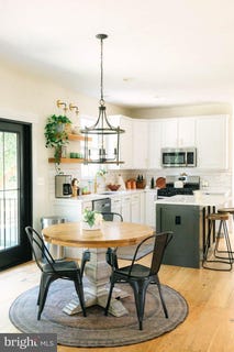 /international/us/135-crossgate-drive-church-hill-md-110110085571/