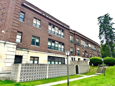 /international/us/60-kensico-road-thornwood-ny-110108347574/