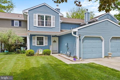 /international/us/12-plymouth-court-bordentown-nj-110108392935/