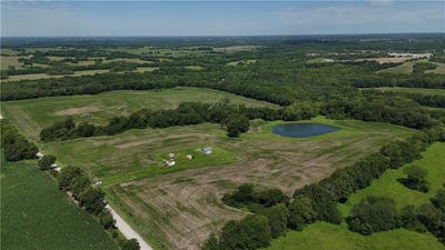 /international/us/810-se-240th-street-plattsburg-mo-110108959554/
