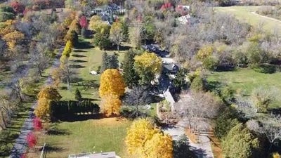 /international/us/n2025-oak-bluff-rd-fontana-wi-110103365387/