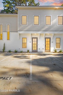 /international/us/105-oaks-archway-lafayette-la-110106059829/