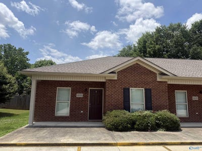 /international/us/468-wade-road-se-owens-cross-roads-al-110108535102/