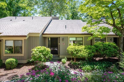 /international/us/293-heritage-hills-somers-ny-110108884047/