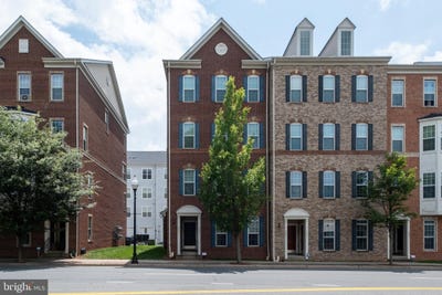 /international/us/9583-center-street-manassas-va-110100119324/