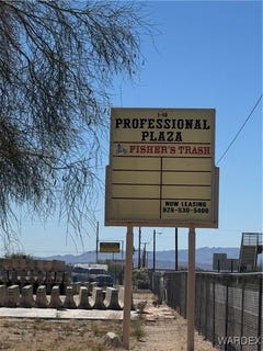 /international/us/12248-s-yucca-frontage-road-yucca-az-110098346522/?lang=zh-tw