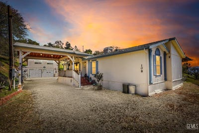 /international/us/108-split-mountain-way-wofford-heights-ca-110106280673/