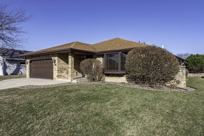/international/us/8109-64th-ave-kenosha-wi-110108472031/