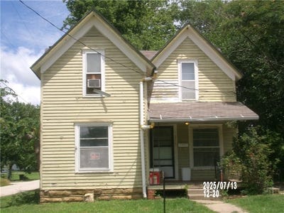 /international/us/211-w-madison-street-yates-center-ks-110100897347/