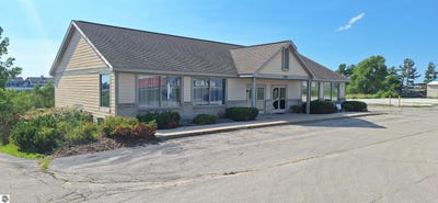 /international/us/308-s-us-31-traverse-city-mi-110101364131/