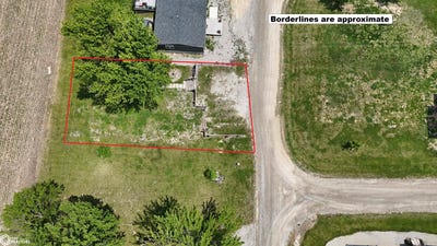 /international/us/114-arrowhead-road-melrose-ia-110100030368/