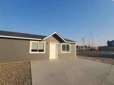 /international/us/5854-w-41st-kennewick-wa-110107802640/