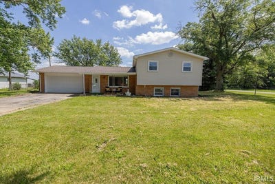 /international/us/7700-s-county-road-200-w-muncie-in-110100426474/