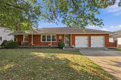 /international/us/8528-maywood-avenue-raytown-mo-110120551720/
