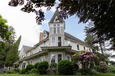 /international/us/336-county-line-road-hamlin-ny-110108800505/