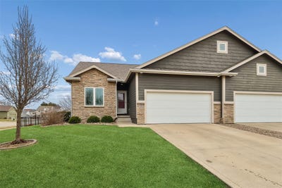 /international/us/1301-s-13th-street-adel-ia-110106345530/