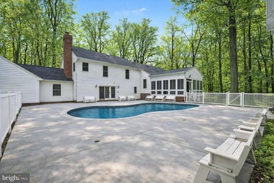 /international/us/1645-timber-summit-drive-westminster-md-110107926792/
