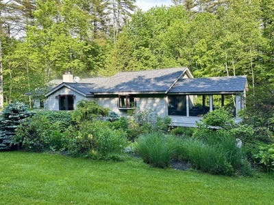 /international/us/202-pratt-bridge-road-jamaica-vt-110100924839/
