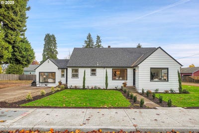 /international/us/574-s-ivy-st-canby-or-110102353768/