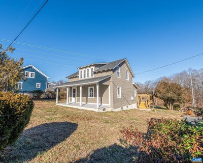 /international/us/7569-porters-rd-esmont-va-110104841968/