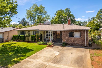 /international/us/2914-yana-avenue-redding-ca-110107317236/