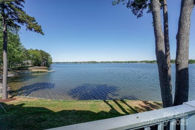 /international/us/368-northwest-drive-davidson-nc-110098659956/