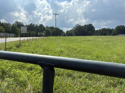 /international/us/1-turkey-creek-road-york-sc-110119499862/