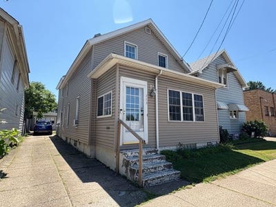/international/us/713-e-12th-street-erie-pa-110101179902/?lang=en