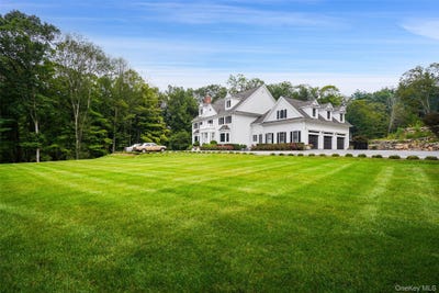 /international/us/487-bedford-center-road-bedford-ny-110107817911/