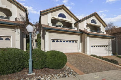 /international/us/724-oakhurst-trail-redding-ca-110105850427/
