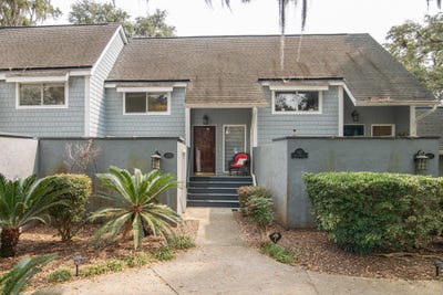 /international/us/117-finch-dr-georgetown-sc-110106374972/