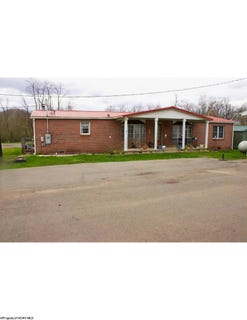 /international/us/492-main-street-beverly-wv-110107050625/