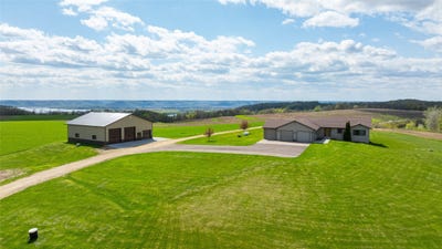 /international/us/w1660-maplewood-lane-alma-wi-110106550202/