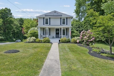 /international/us/2-sterling-court-northborough-ma-110106367596/