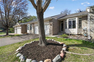 /international/us/13310-glenhaven-court-apple-valley-mn-110108615159/