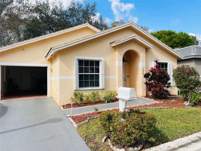 /international/us/244-caribe-court-greenacres-fl-110106455940/