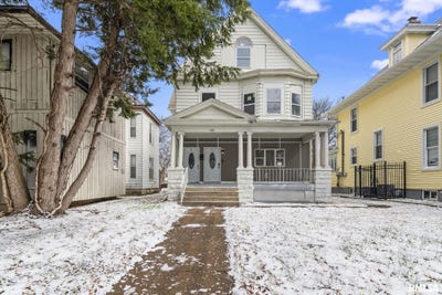 /international/us/910-s-2nd-street-springfield-il-110108442253/