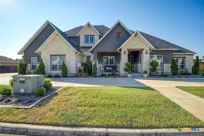 /international/us/222-august-avenue-shiner-tx-110102806263/