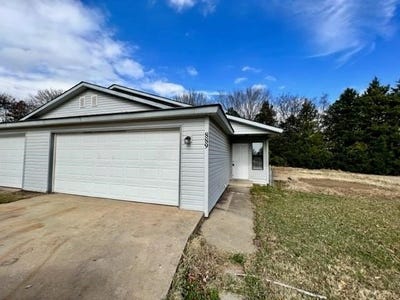 /international/us/889-n-lola-lane-fayetteville-ar-110108797367/